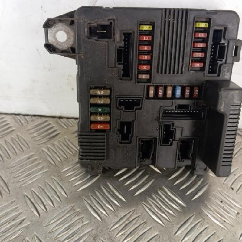 Boitier UPC RENAULT SCENIC 2