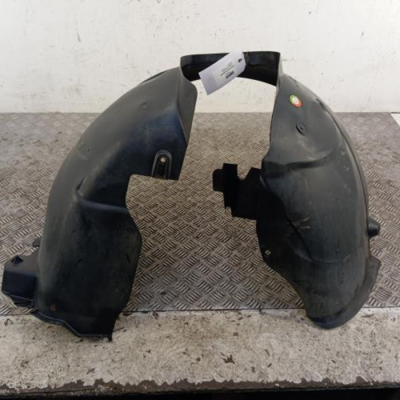 Pare boue avant droit CITROEN C4 PICASSO 1