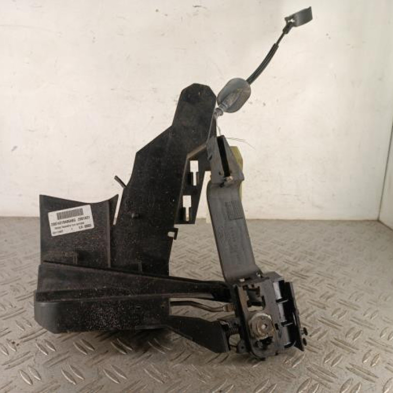 Serrure avant gauche FORD FIESTA 5