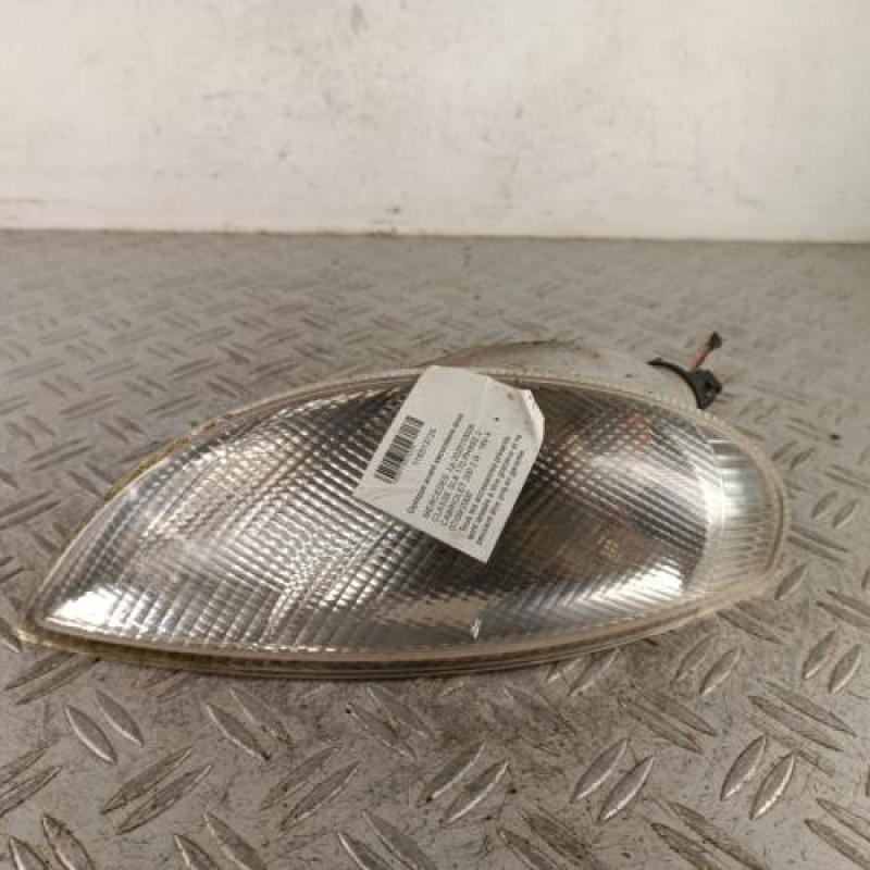 Optique avant secondaire droit (feux)(clignotant) MERCEDES CLASSE SLK 170