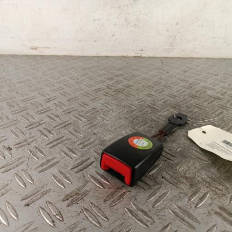 Attache ceinture avant gauche MERCEDES CLASSE SLK 170