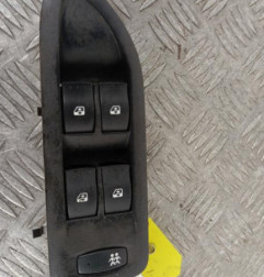 Interrupteur de leve vitre avant gauche RENAULT LAGUNA 2 Photo n°1