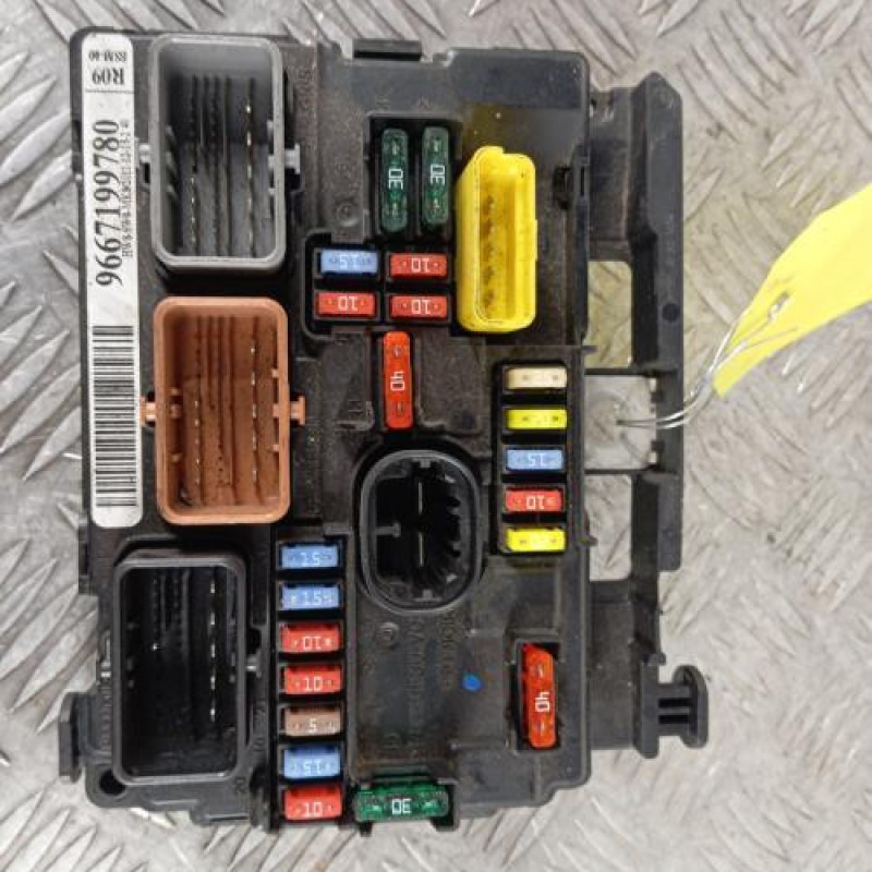 Boitier servitude moteur (BSM) PEUGEOT 207