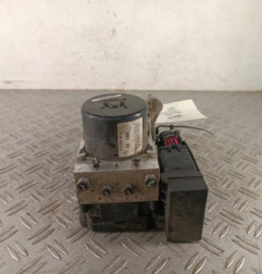 Bloc ABS (freins anti-blocage) MERCEDES CLASSE C 204 Photo n°1