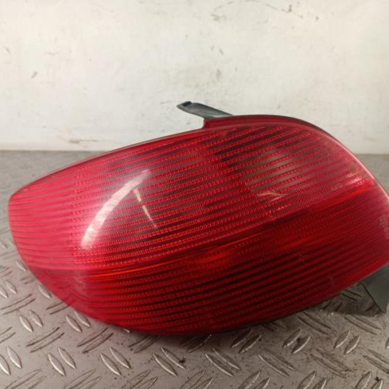 Feu arriere principal gauche (feux) PEUGEOT 206