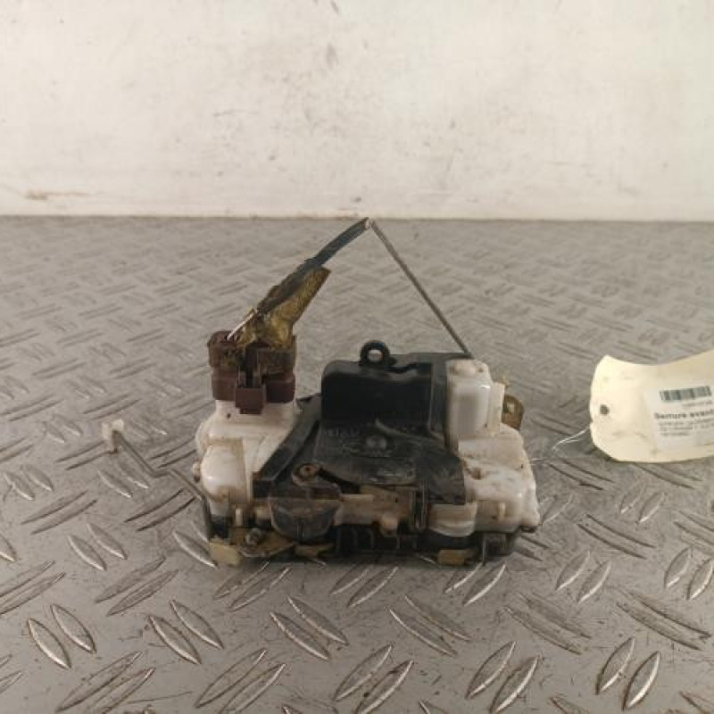 Serrure avant droit CITROEN C5 1 Serrure avant droit CITROEN C5 1