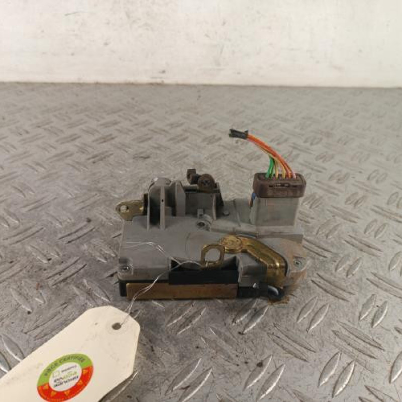 Serrure avant gauche PEUGEOT 206