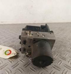 Bloc ABS (freins anti-blocage) VOLKSWAGEN PASSAT 4
