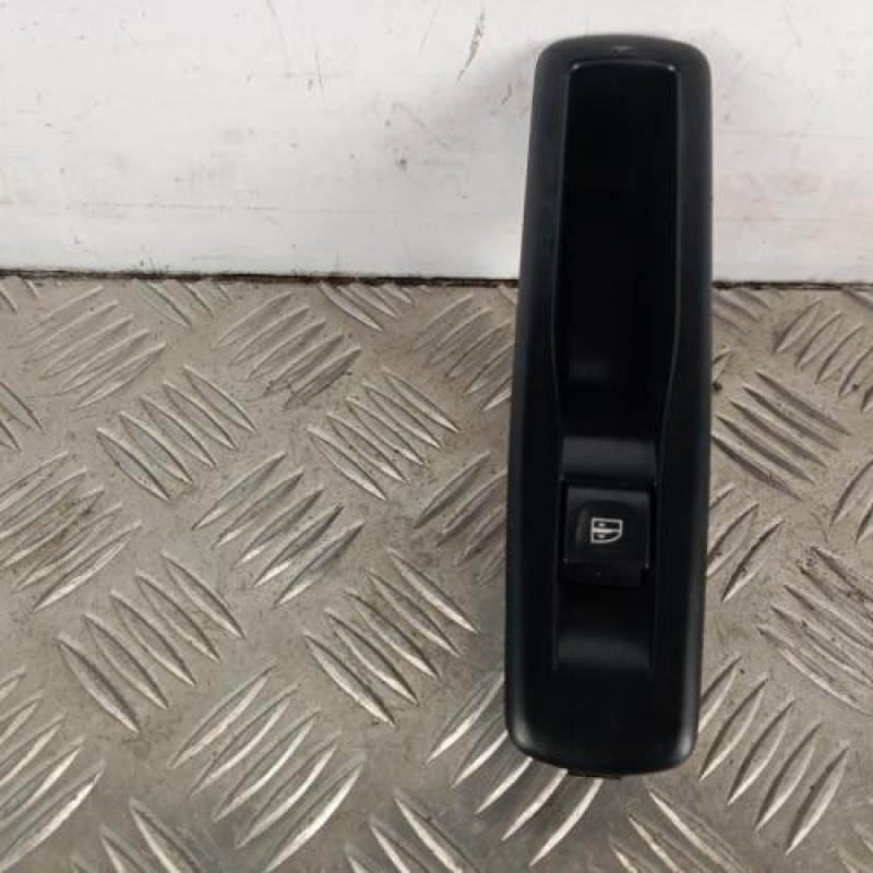 Interrupteur de leve vitre arriere gauche RENAULT SCENIC 3