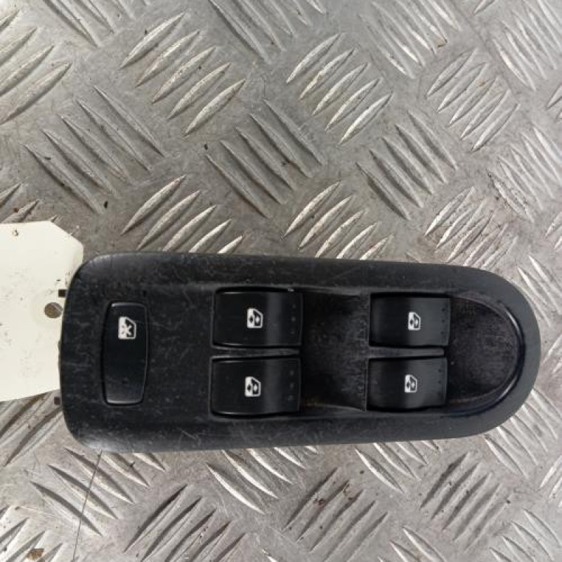 Interrupteur de leve vitre avant gauche RENAULT MEGANE 2