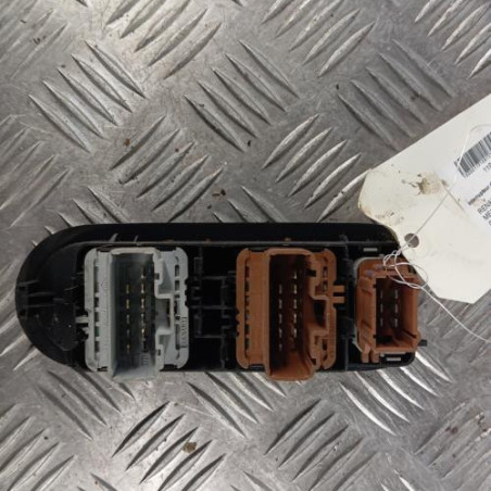 Interrupteur de leve vitre avant gauche RENAULT MEGANE 2