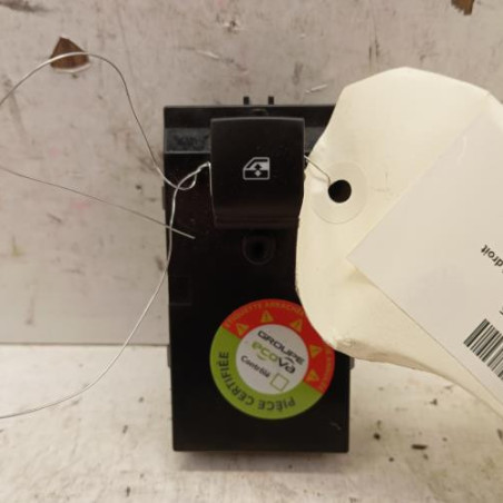 Interrupteur de leve vitre avant droit OPEL ASTRA K Photo n°1