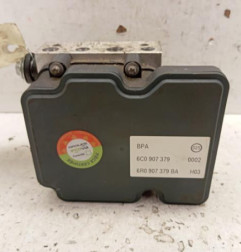 Bloc ABS (freins anti-blocage) VOLKSWAGEN POLO 5 Photo n°1