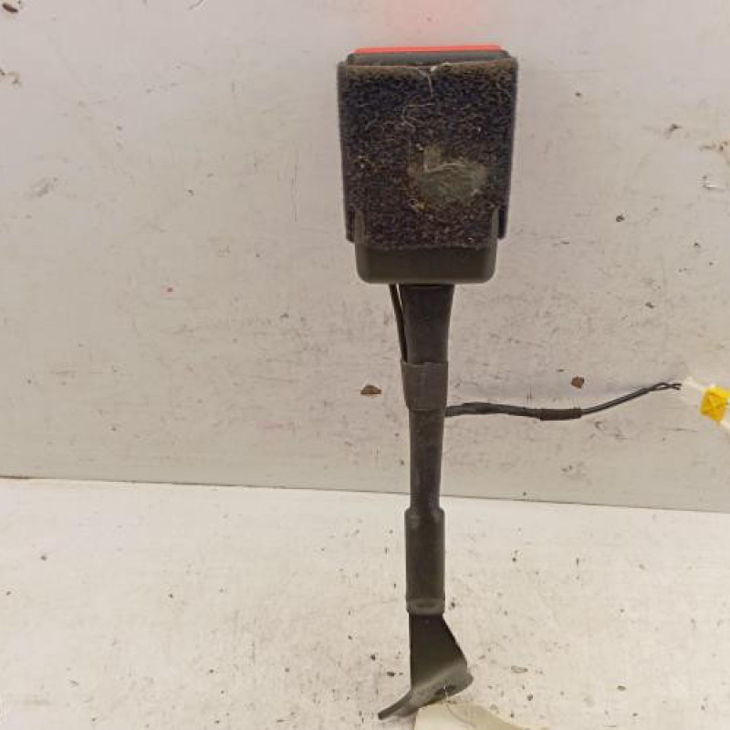 Attache ceinture avant gauche PEUGEOT 308 2