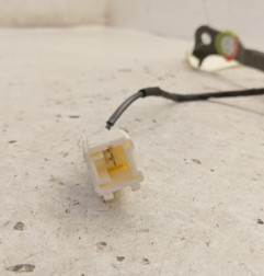 Attache ceinture avant gauche PEUGEOT 308 2 Photo n°3