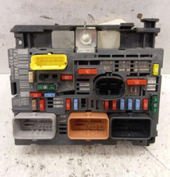 Boitier servitude moteur (BSM) PEUGEOT 308 1 Photo n°1