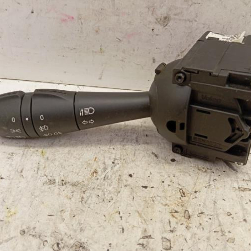 Commodo phare DACIA SANDERO 2