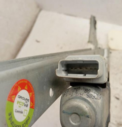 Leve vitre electrique arriere gauche PEUGEOT 207 Photo n°3