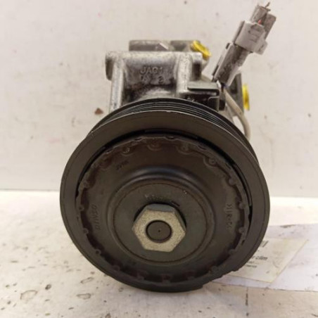 Compresseur clim TOYOTA YARIS 3 Photo n°1