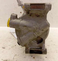 Compresseur clim TOYOTA YARIS 3 Photo n°3