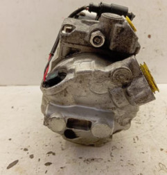Compresseur clim AUDI A4 2 Photo n°3