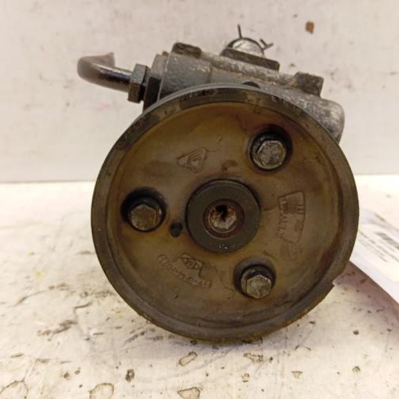 Pompe de direction RENAULT MASTER 2