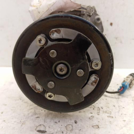 Compresseur clim OPEL MERIVA B Photo n°1