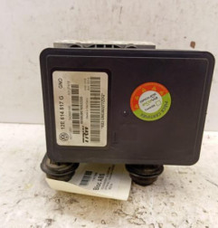 Bloc ABS (freins anti-blocage) VOLKSWAGEN UP Photo n°1