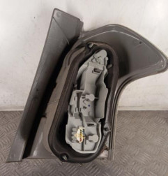 Feu arriere principal gauche (feux) TOYOTA COROLLA VERSO 2