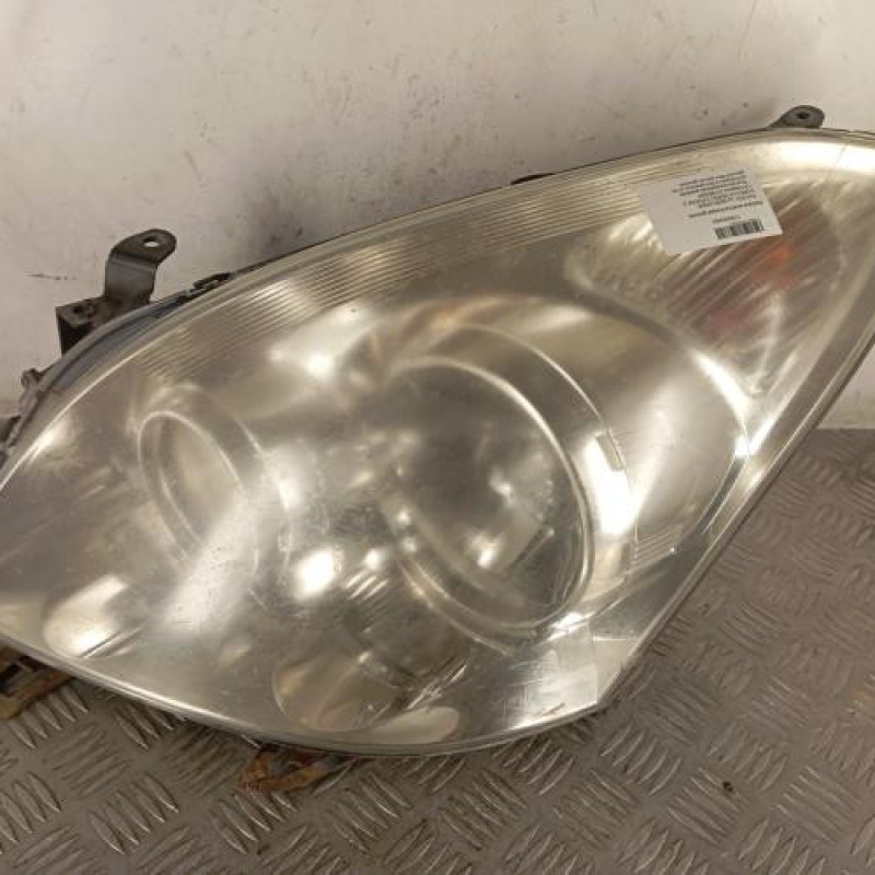 Optique avant principal gauche (feux)(phare) TOYOTA COROLLA VERSO 2