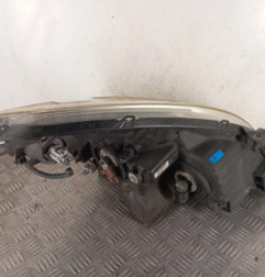 Optique avant principal gauche (feux)(phare) TOYOTA COROLLA VERSO 2