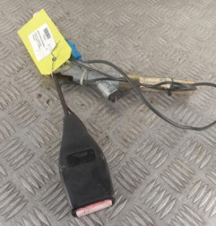 Attache ceinture avant gauche RENAULT CLIO 2 Photo n°1