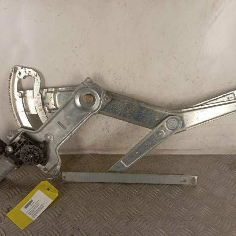 Leve vitre electrique avant droit PEUGEOT 406