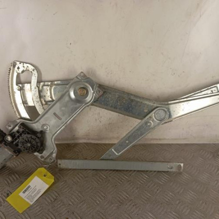 Leve vitre electrique avant droit PEUGEOT 406 Photo n°1
