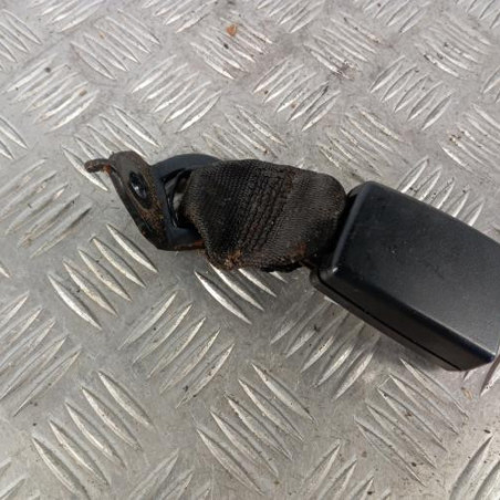 Attache ceinture arriere droit RENAULT TWINGO 2