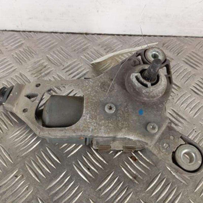 Moteur essuie glace avant gauche FORD FOCUS 3