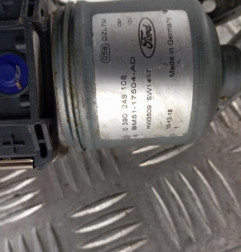 Moteur essuie glace avant gauche FORD FOCUS 3 Photo n°3