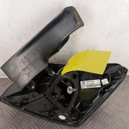 Feu arriere principal gauche (feux) PEUGEOT 3008 2