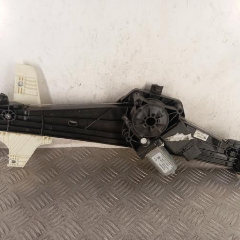 Leve vitre electrique arriere gauche PEUGEOT 3008 2