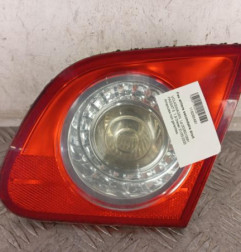 Feu arriere secondaire droit (feux) VOLKSWAGEN PASSAT 5 Photo n°1