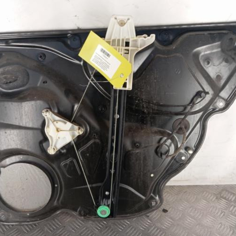 Leve vitre electrique arriere gauche VOLKSWAGEN PASSAT 5