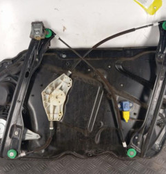 Leve vitre electrique avant gauche VOLKSWAGEN PASSAT 5 Photo n°1