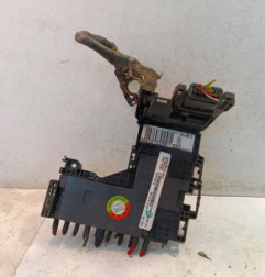 Porte fusible CITROEN C4 2 Photo n°1