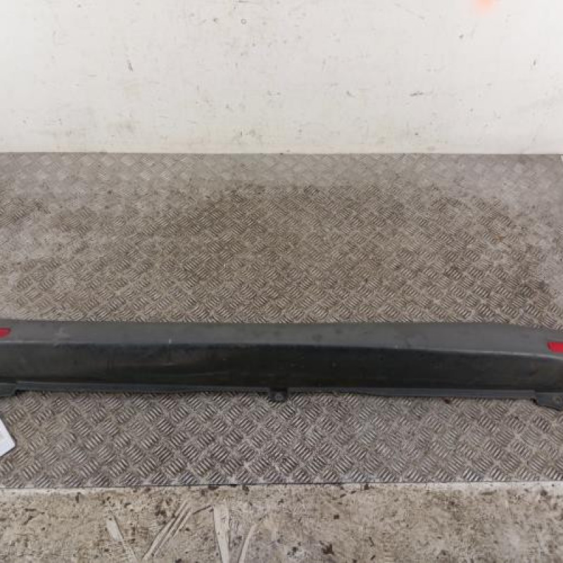 Pare choc arriere OPEL VIVARO 1