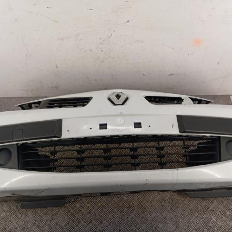 Pare choc avant RENAULT MEGANE 2