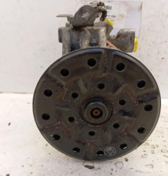 Compresseur clim TOYOTA AURIS 1 Photo n°1