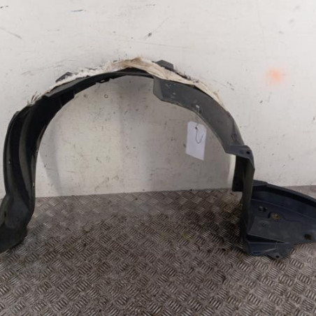 Pare boue avant gauche TOYOTA AURIS 1