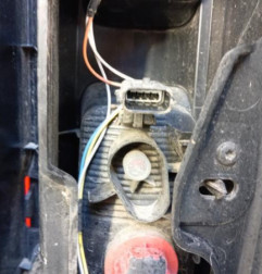 Feu arriere principal gauche (feux) RENAULT TRAFIC 3 COURT Photo n°5