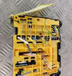 Porte fusible PEUGEOT 2008 1