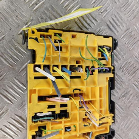 Porte fusible PEUGEOT 2008 1